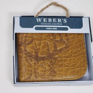 Webers Wallet Premier Leather Mens Pursuit Series Radius Bifold Deer Hunting